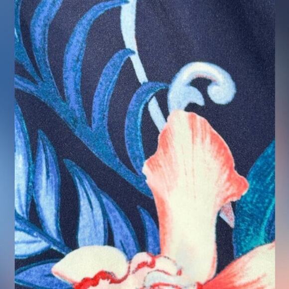 Carmen Marc Valvo One-Shoulder Floral Swimsuit Size 6 NWT – Tropical Elegance - Picture 9 of 14